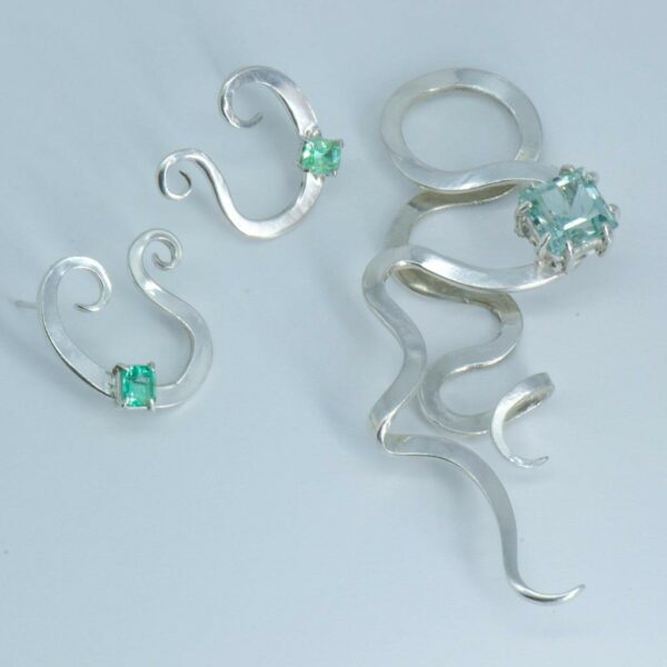 Designer Aquamarine Pendant & Matching Earrings