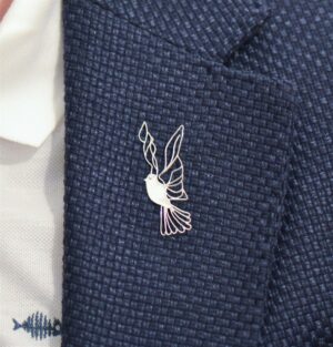 modern-silver-dove-lapel-pin-blazer