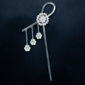 Silver filigree wedding hair pin upright
